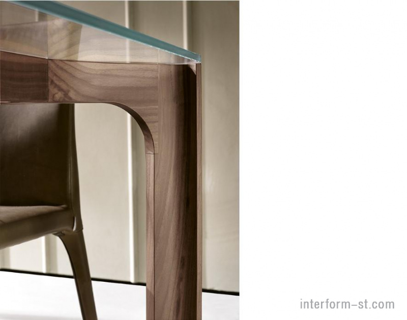 Стол YOUNG, PACINI&CAPPELLINI купить от фабрики PACINI&CAPPELLINI в компании Interform studio с доставкой по России
