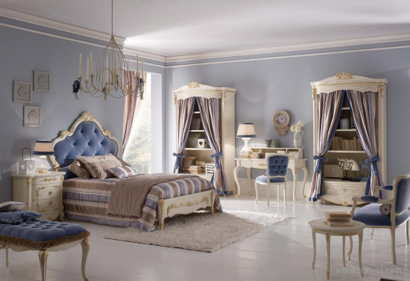 Спальня VENEZIA ORLEANS AZZURRA, AM GHEZZANI купить от фабрики ALBERTO E MARIO GHEZZANI в компании Interform studio с доставкой по России