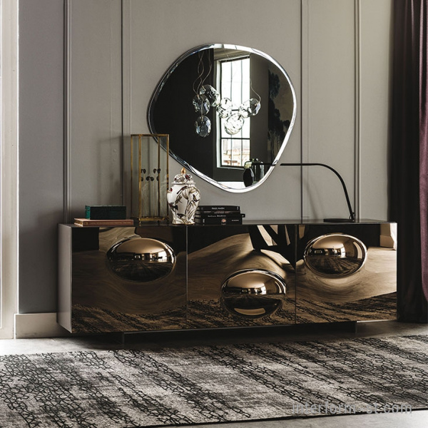 Буфет-бар PARAMOUNT, CATTELAN ITALIA