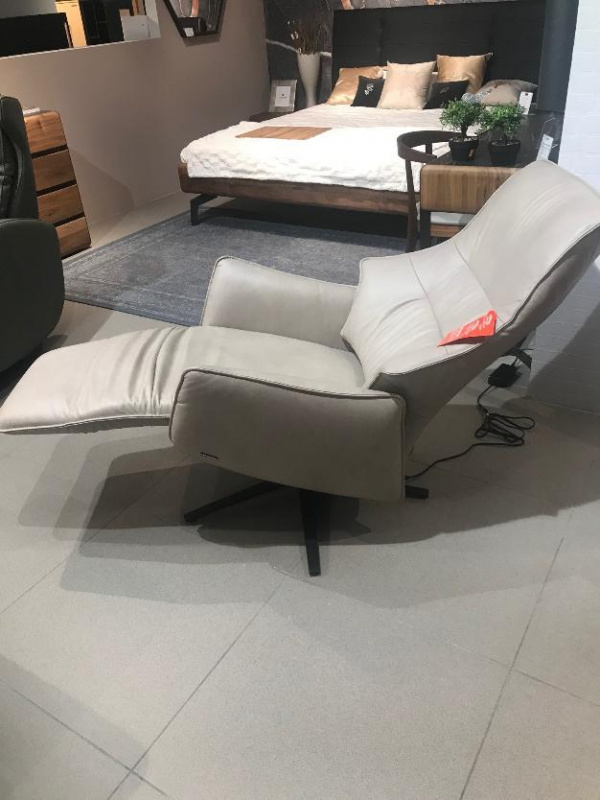 Немецкое кресло 7905 S-Lounger. HIMOLLA купить от фабрики HIMOLLA в компании Interform studio с доставкой по России