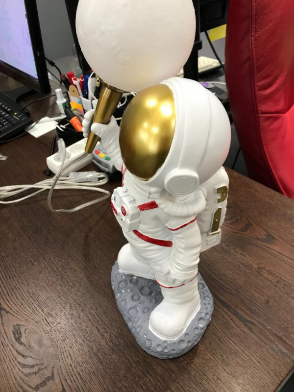 ЛАМПА НАСТОЛЬНАЯ ASTRONAUT II купить от фабрики  в компании Interform studio с доставкой по России